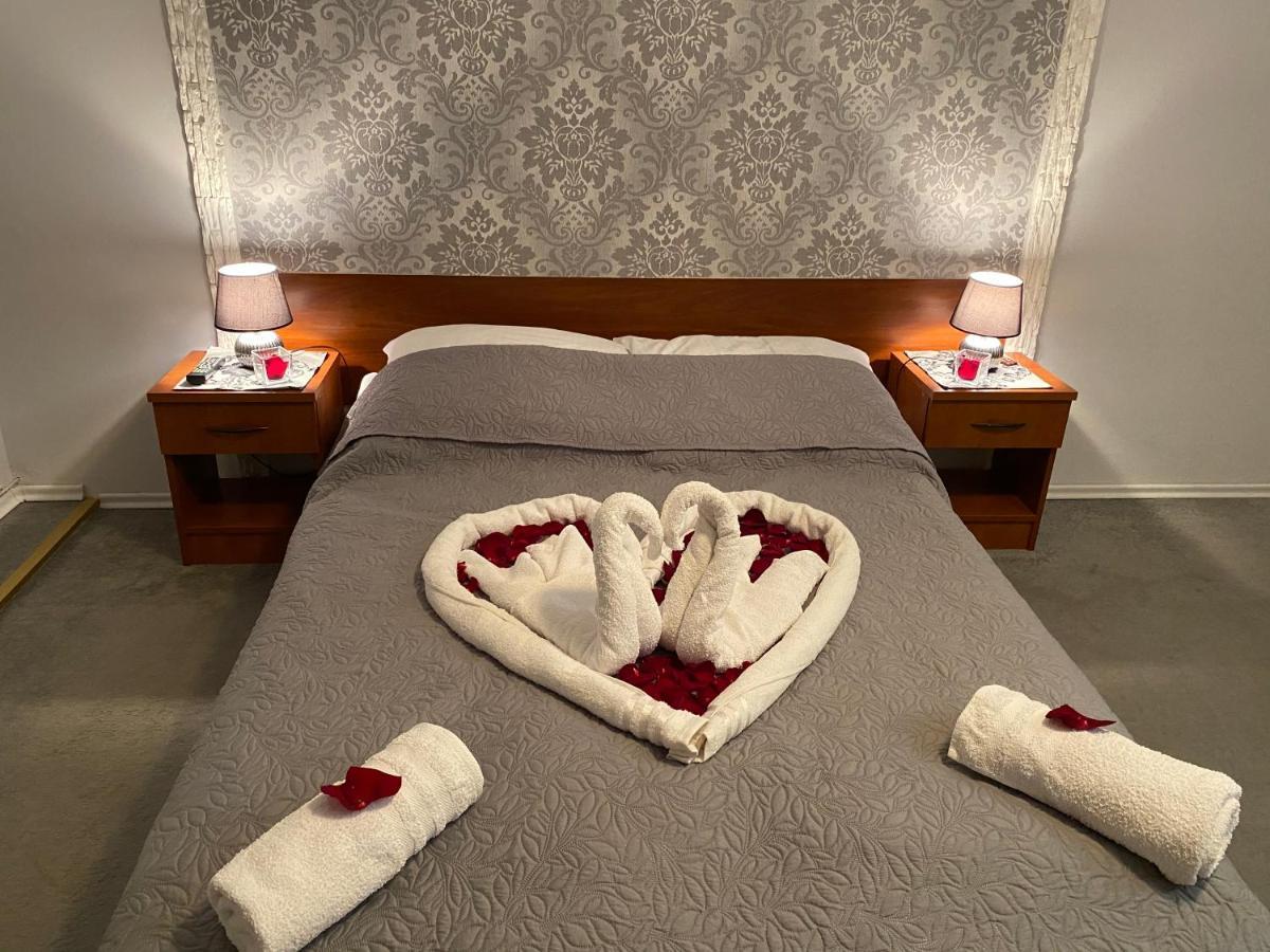 Restauracja Hotel Kassandra Wrzesnia Ngoại thất bức ảnh
