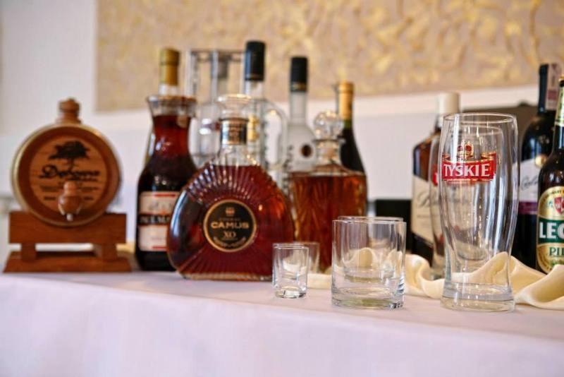 Restauracja Hotel Kassandra Wrzesnia Ngoại thất bức ảnh