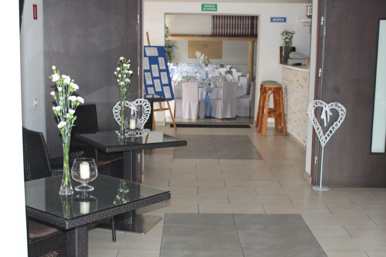 Restauracja Hotel Kassandra Wrzesnia Ngoại thất bức ảnh