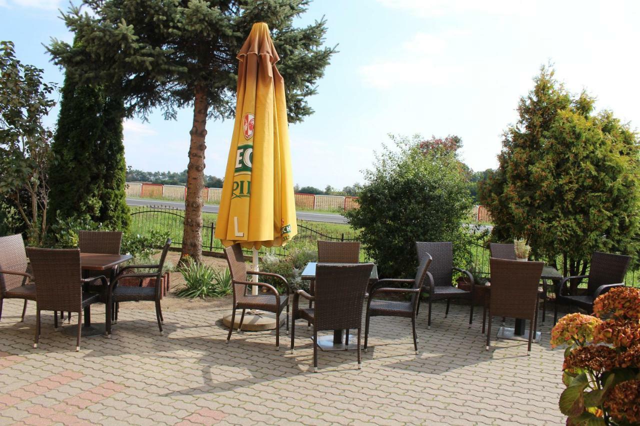 Restauracja Hotel Kassandra Wrzesnia Ngoại thất bức ảnh