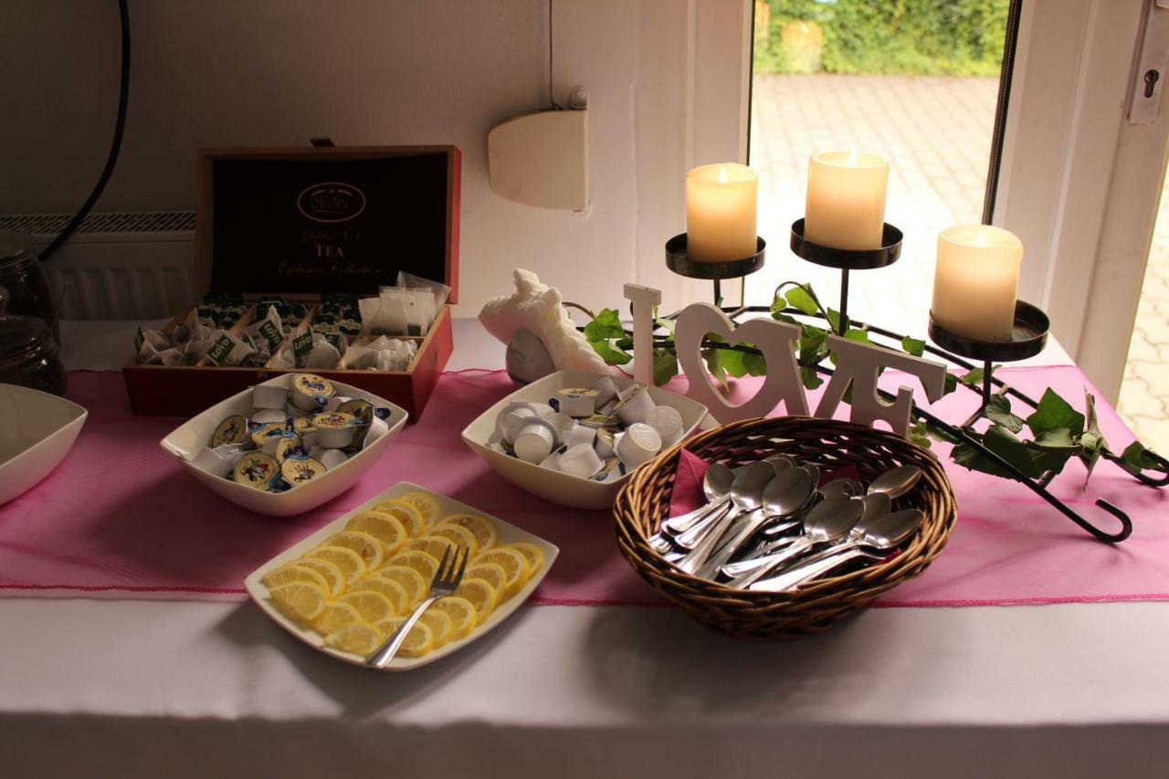 Restauracja Hotel Kassandra Wrzesnia Ngoại thất bức ảnh
