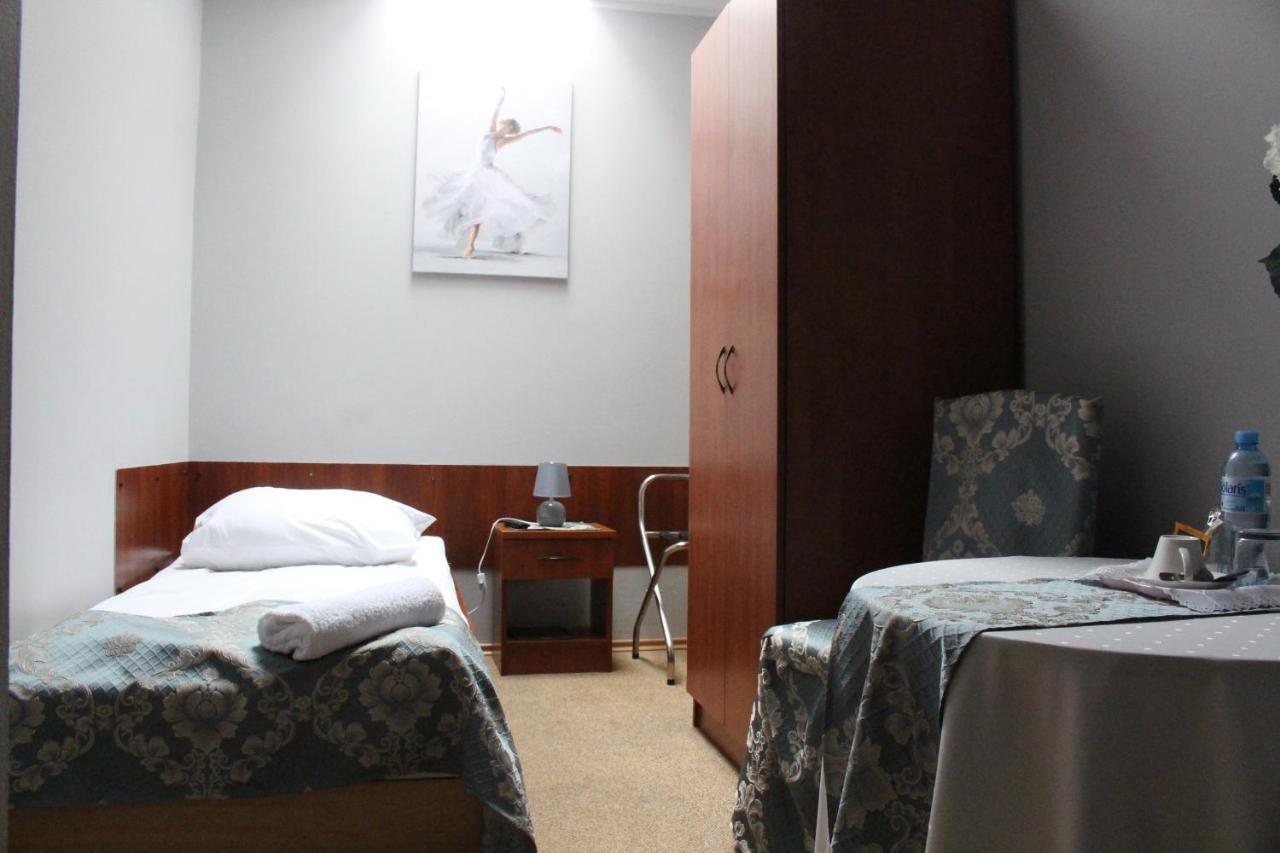 Restauracja Hotel Kassandra Wrzesnia Ngoại thất bức ảnh