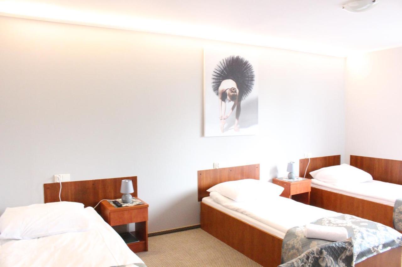Restauracja Hotel Kassandra Wrzesnia Ngoại thất bức ảnh