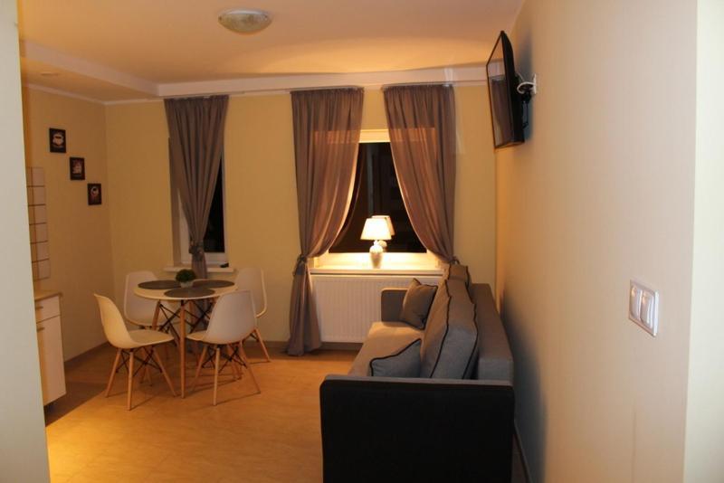 Restauracja Hotel Kassandra Wrzesnia Ngoại thất bức ảnh