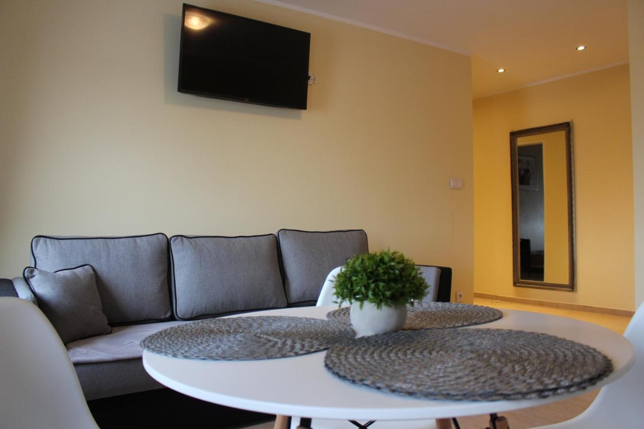 Restauracja Hotel Kassandra Wrzesnia Ngoại thất bức ảnh